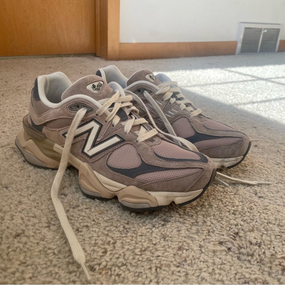 New Balance 9060 Sneakers